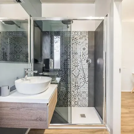 Cucchiarti 3a * Módena